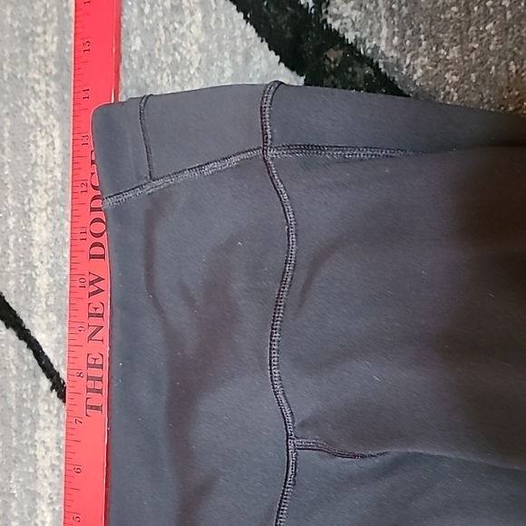 Victoria Sport Knockout Mesh Metallic Silver detail Leggings - Picture 14 of 15